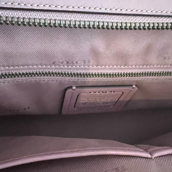 Coach Purse, pebble leather , dusty rose colored - Picture 4 of 4
